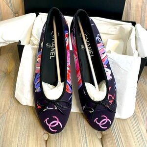 SOLD BNIB Chanel Spring Summer 2024 Floral Print Ballerina 38